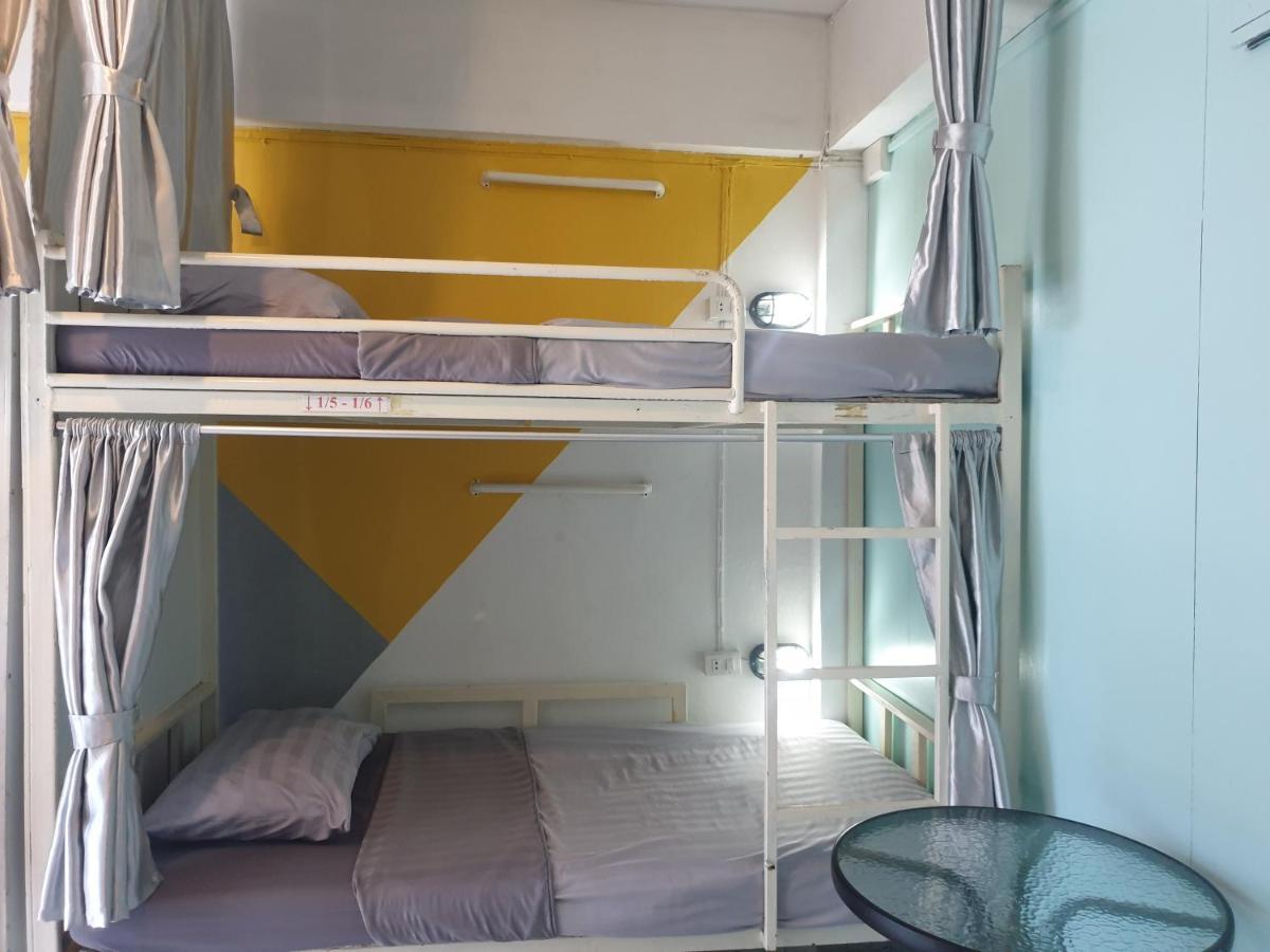 I-Smile & U2 Hostel Τσιάνγκ Μάι Εξωτερικό φωτογραφία