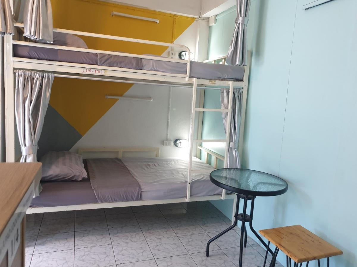 I-Smile & U2 Hostel Τσιάνγκ Μάι Εξωτερικό φωτογραφία